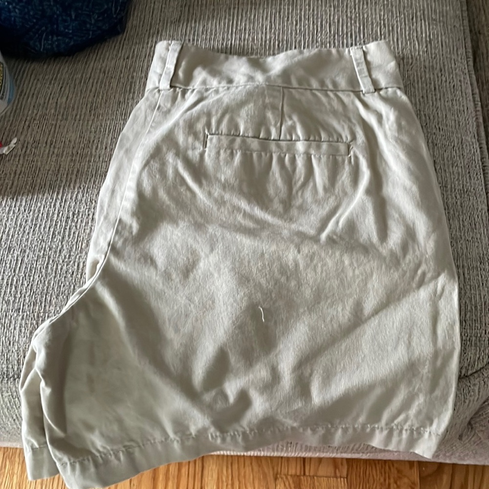 Loft size 8 shorts.